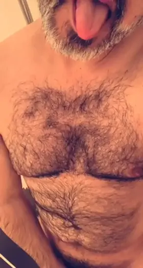 [39] You’re taking a shower with Daddy like this… fill in the rest of the story 😈