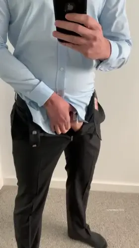 One moment, it seems a little stuck..