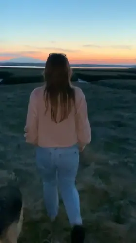 Showing my ass in public turns me on more than I thought it would 🥵