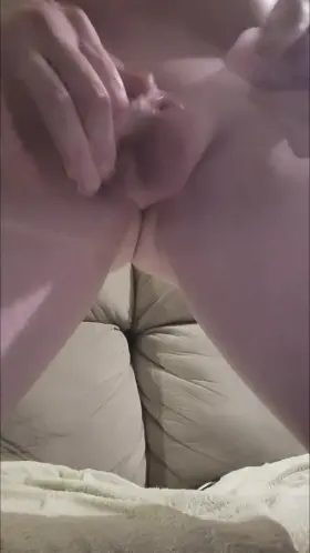 (Video) Sissy caging her small clitty.