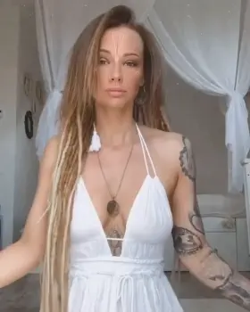 Did you rub my lamp ? I'm genie from the lamp I'll grant one wish