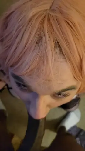 love when a real man uses my throat 🥵