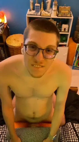 Who wants their pussy pounded like this?