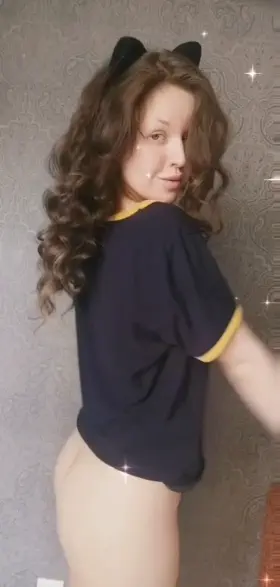 It's my B-day month, and I've got gifts for YOU 🥰 My OF is 30% off now and keeping renew on will get you extra yummy goodies 😼 Cum check out 😉