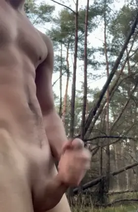 Forest cumshots are the best💦