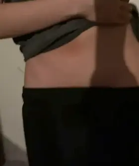 [18] Oh no my pants fell down 😜