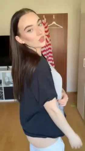 I'm making myself ready for a chilly netflix session, hope your in :P