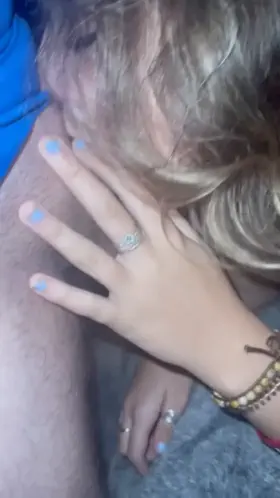 Who else can make my throat buldge like this😋