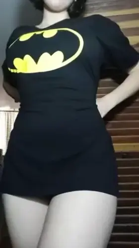 I'm not really into DC 😢 but I like Batman 💕