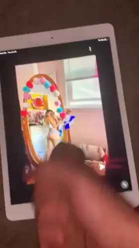 Love this fat booty slut