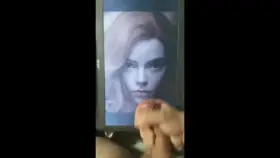 Queen's gambit cum tribute Anya Taylor-Joy + slowmo