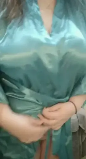 I hope you like my amateur drunken strip tease 🍑