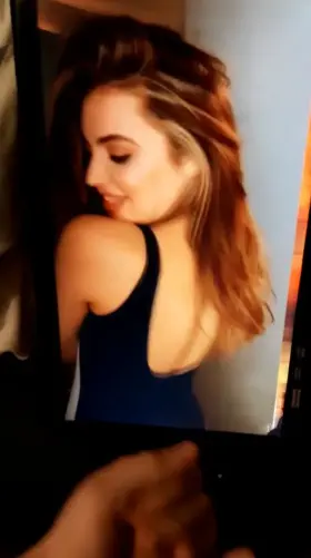 Make me cum to hot sluts you know kik: ryanc__97