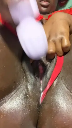 Slide in my creamy pussy 💕