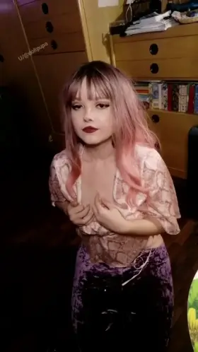 Even if only one of you likes my boobies I'll be happy 🥰 (19)