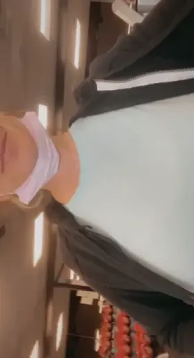 24[F4A]Up:vo:te this if your dick is bigger than 5 inchesSna: miatinx