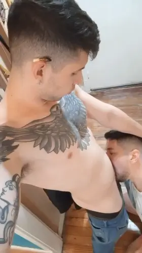 He ask me to smoke while they suck me, great idea 🥵