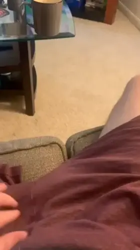 When I scroll Reddit