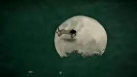 Mary-Louise Parker (47) skinny dipping plot in 'Weeds' S8E4 (2012)