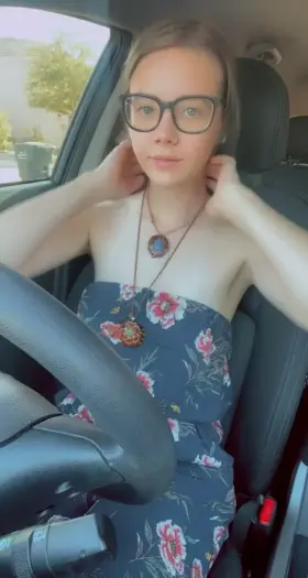 Does anyone in here like small tits