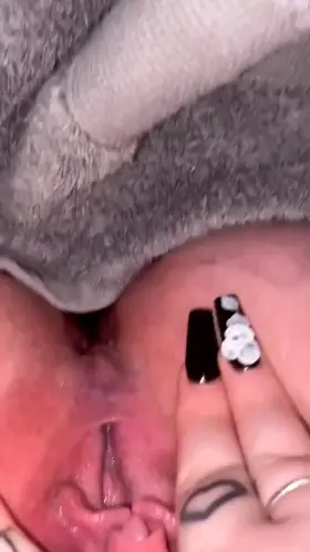 Look, if your not gunna fuck me , i’ll just go ask your roomate- he can probably do better 😈