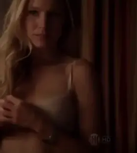 Kristen Bell in House of Lies