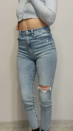My jeans re too tight for my booty