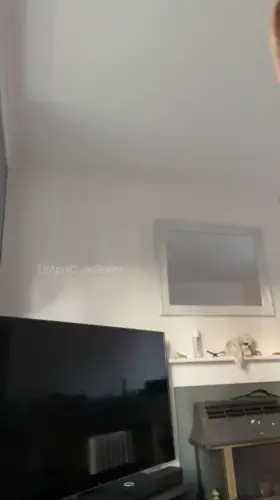 Did you expect my booty on your screen?