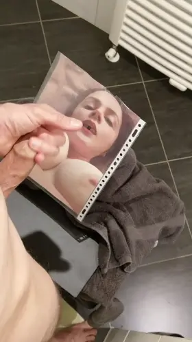 Reloaded and ready for some fun. Your mouth/face in her place? (sound on)