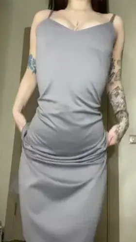 Who likes my sexy dress? 😍🥰