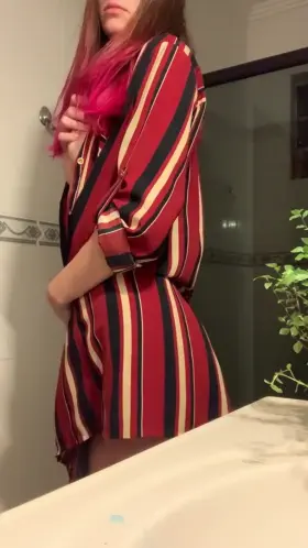 LET'S TAKE A SHOWER✨✨