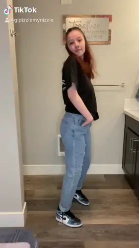 DO YOU LIKE IT (free album in the comments ) 👇