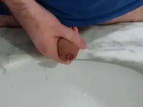 [35] I always get hard when someone promises to swallow my cum