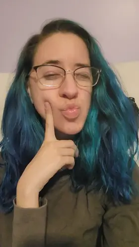 My chronic pain has been flaring up a lot this week. Send me some pain-free love, I could really use it. 😔💔