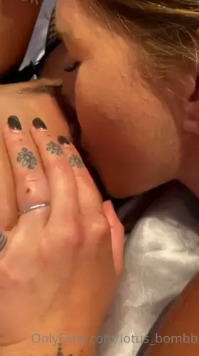 She Loves Eating Pussy