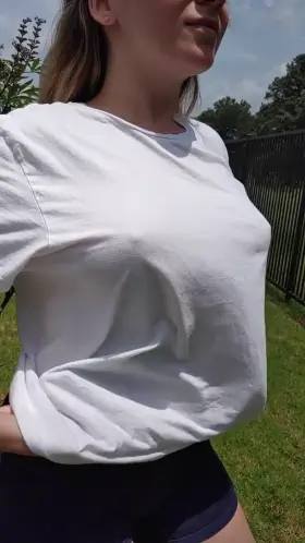 The weather is perfect for the girls to come out and play!