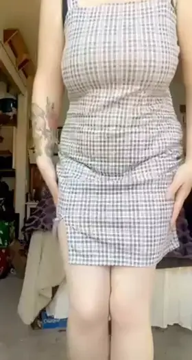I hope you can appreciate my all natural curvy mombod.