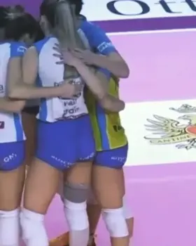 Huddle up