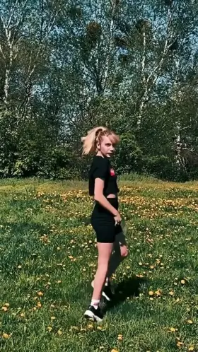 Little walk in the park [gif]