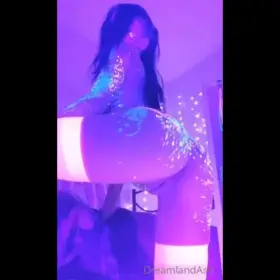 I hope you don’t mind some glitter on your cock ✨✨