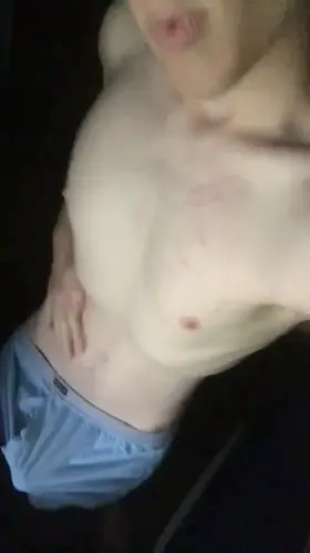 19M Top : Straight Up Just So Horny This Morning 🤤