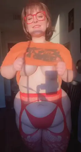 Jinkies! I dropped my titties 😜