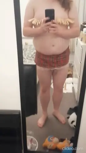 Any love for thicc girls who jiggle?~