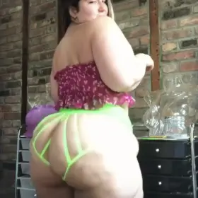 Big Ass Puerto Rican 🍑