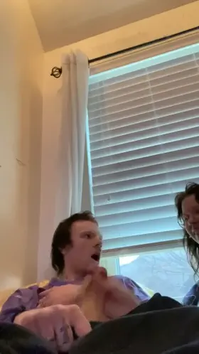 I’m so in love with how she milks my cock with her hands. New account!