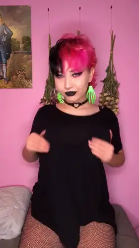 ILY -ur goth gf