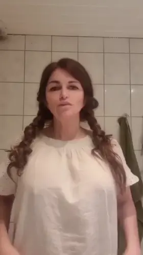 Do you like Cougar boobs?