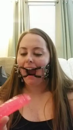 First time deep throat training with my new jennings gag. Wanted to practice because I know I'll be wearing one next time and I wanted to know what to expect so I can perform well ☺️ [F]