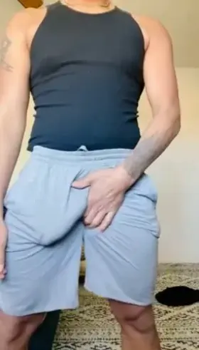 28 sorry for the pre cum the wives been edging me 😈