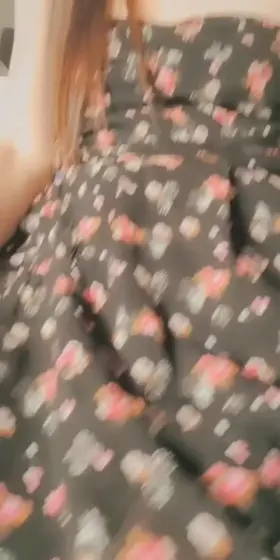 I'm just a mom with a love for flashing her pussy.